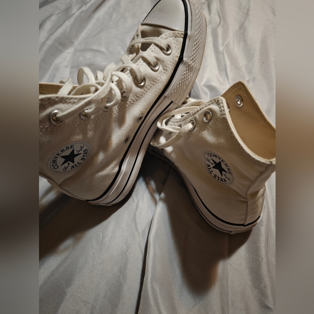 CONVERSE CANVAS PLATFORM CHUCK TAYLOR ALL STAR WOMEN SIZE 6 SNEAKERS WHITE